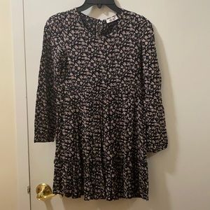 Dex Girl’s Black Flowered Flowy Dress with Ling Sleeves and Pleats